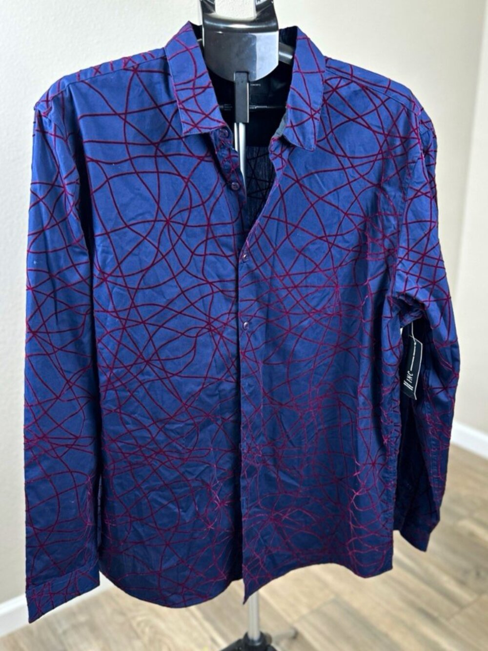 NC International Concepts Men’s XL Blue Burgundy Flocked Button Up Shirt NWT